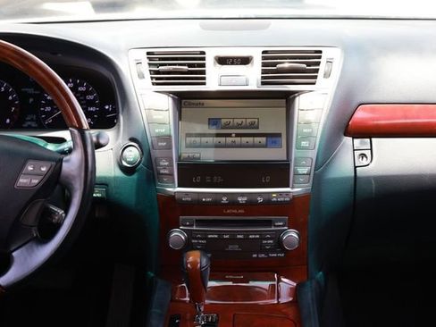 Used 2011 Lexus LS 460 w/ Luxury Value Edition RWD image 43