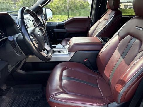 Used 2019 Ford F150 Platinum w/ Equipment Group 701A Luxury image 12