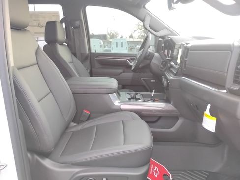 New 2025 Chevrolet Silverado 2500 LTZ w/ LTZ Convenience Package image 29
