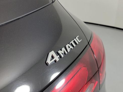 Used 2024 Mercedes-Benz GLC 300 4MATIC image 6