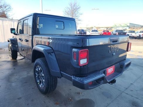 New 2026 Jeep Gladiator Sport AWD/4WD image 20