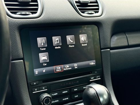 Used 2019 Porsche 718 Cayman GTS image 14