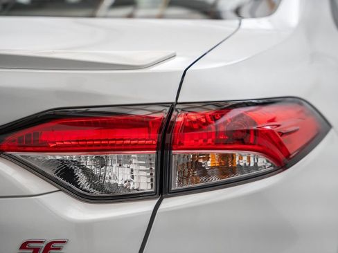 Certified 2025 Toyota Corolla SE FWD image 8