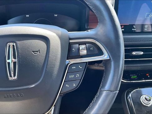 Used 2022 Lincoln Nautilus Reserve w/ Equipment Group 201A AWD/4WD image 12