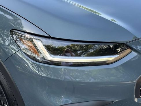 Used 2025 Honda HR-V Sport image 8