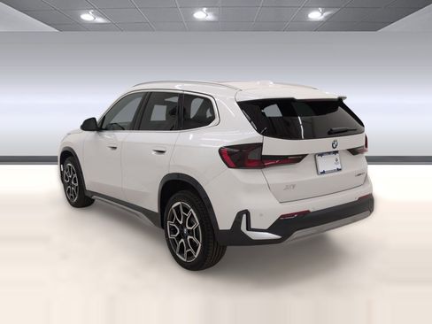Used 2025 BMW X1 xDrive28i w/ Convenience Package image 3