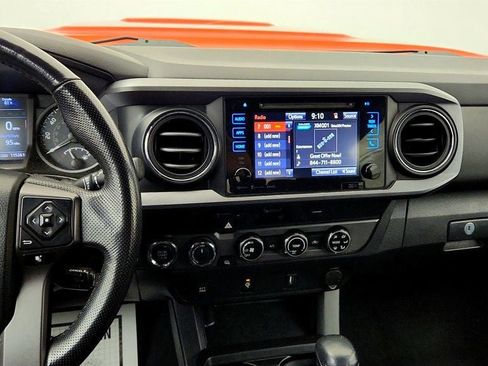 Used 2016 Toyota Tacoma TRD Sport w/ Towing Package AWD/4WD image 17