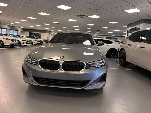 Used 2023 BMW 330i Sedan w/ Parking Assistance Package RWD image 2