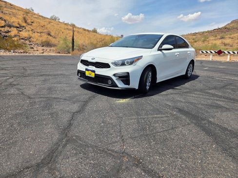 Used 2020 Kia Forte Sedan FWD image 1