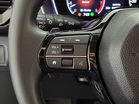 Used 2025 Honda Pilot EX-L image 25