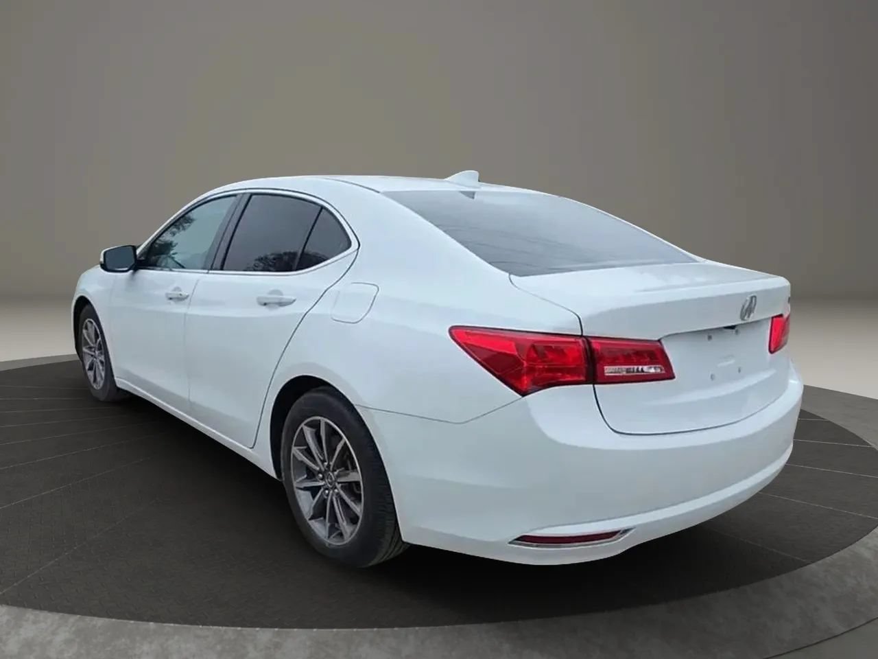 Used 2020 Acura TLX w/ Technology Package FWD image 4