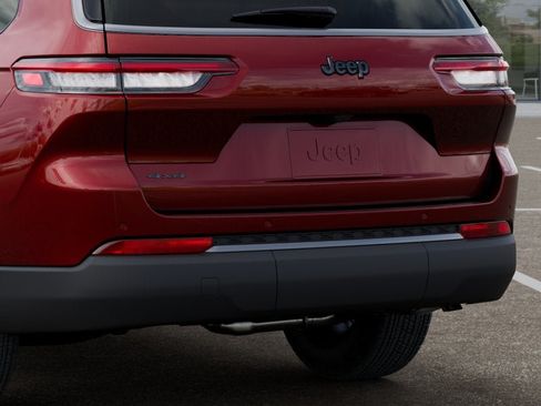 New 2026 Jeep Grand Cherokee L 4WD image 39