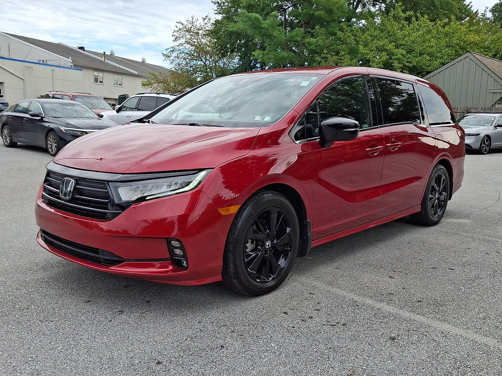 Used 2023 Honda Odyssey Sport image 3