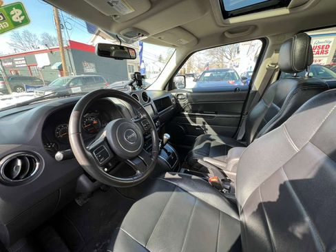 Used 2017 Jeep Patriot High Altitude image 31