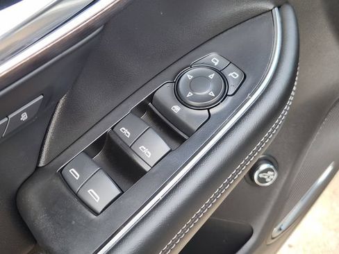 Used 2023 Buick Envision Avenir FWD image 22