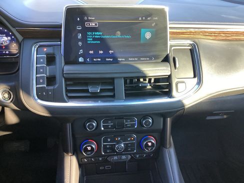 Used 2023 Chevrolet Tahoe High Country w/ Premium Package image 16