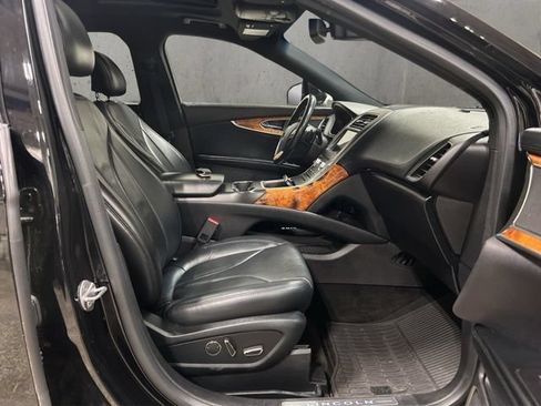 Used 2018 Lincoln MKX Reserve w/ Lincoln MKX Climate Package AWD/4WD image 20