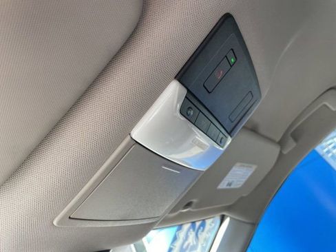 Used 2023 Nissan Rogue SV image 14