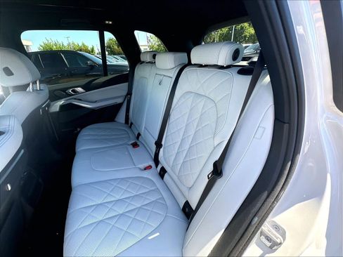 Used 2025 BMW X5 xDrive50e w/ Premium Package AWD/4WD image 22