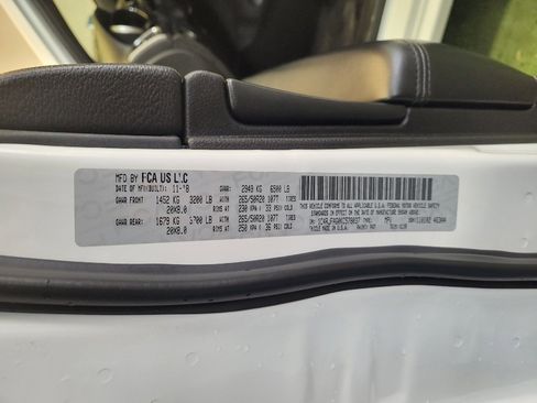 Used 2019 Jeep Grand Cherokee Altitude image 33