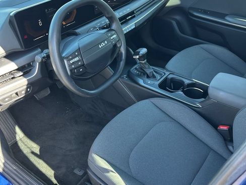 Used 2025 Kia K4 FWD image 8