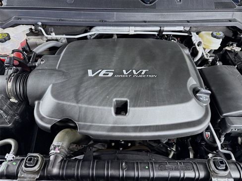 Used 2022 Chevrolet Colorado LT w/ LT Convenience Package image 28