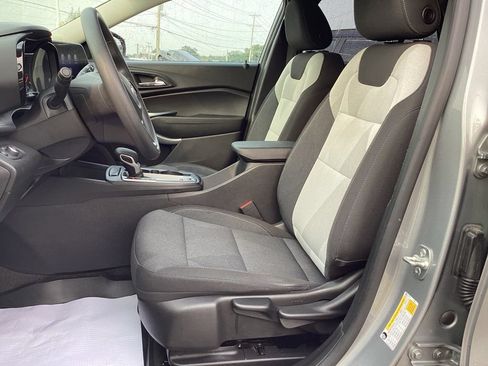 Used 2024 Chevrolet Trax LS w/ LS Convenience Package FWD image 14