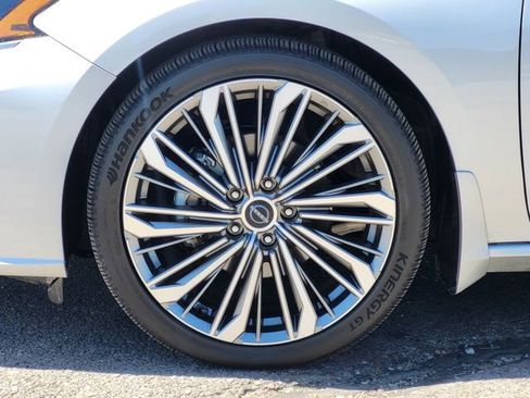 Certified 2023 Nissan Altima 2.5 SL FWD image 7