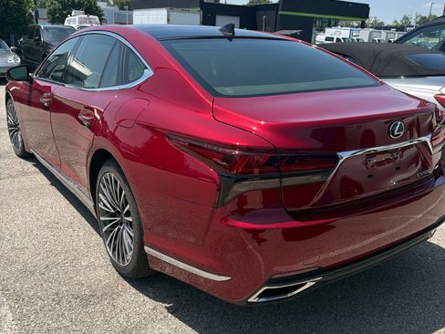 Used 2024 Lexus LS 500 AWD w/ Luxury Package image 4