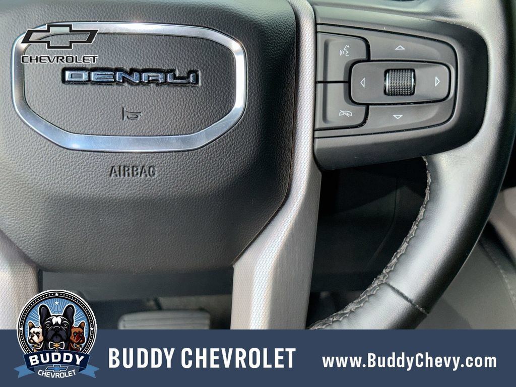 Used 2023 GMC Yukon XL Denali AWD/4WD image 18