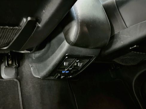 Used 2020 Jeep Grand Cherokee Limited AWD/4WD image 28