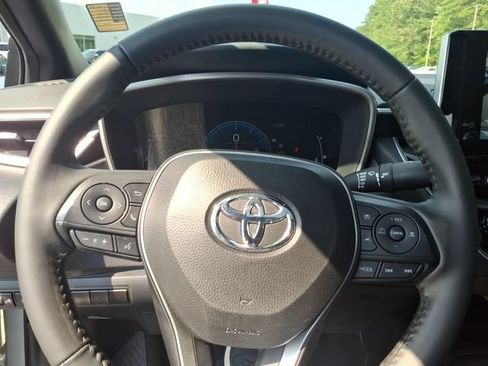 Used 2024 Toyota Corolla XSE FWD image 21