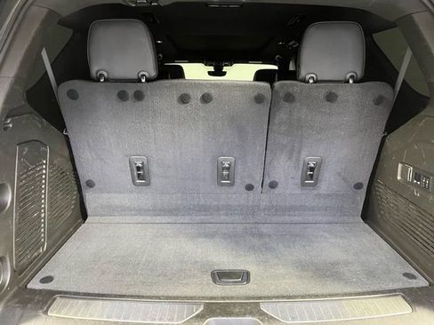 Used 2021 GMC Yukon Denali w/ Denali Premium Package image 21