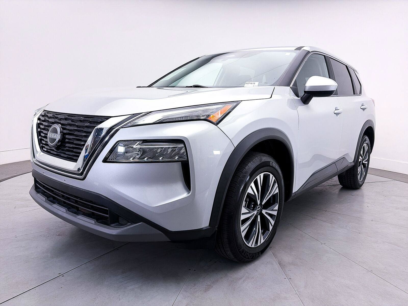Used 2023 Nissan Rogue SV FWD image 10