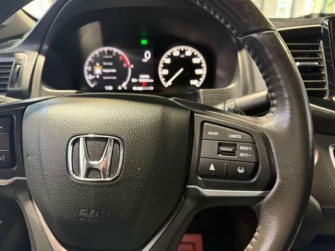 Used 2025 Honda Ridgeline Sport image 13