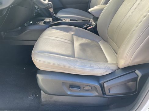 Used 2022 Ford Ranger Lariat w/ Equipment Group 501A High image 13