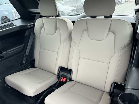 Certified 2026 Volvo XC90 B5 Plus AWD/4WD image 20