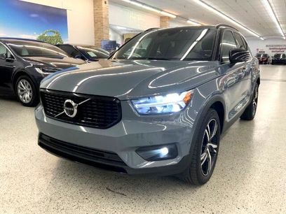 Used 2020 Volvo XC40 T5 R-Design