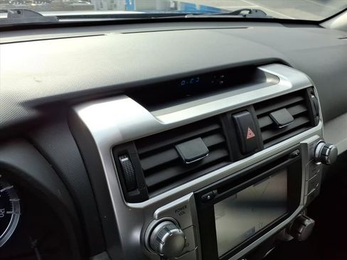 Used 2018 Toyota 4Runner SR5 image 23