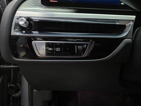 Used 2024 Cadillac Lyriq Sport AWD/4WD image 31