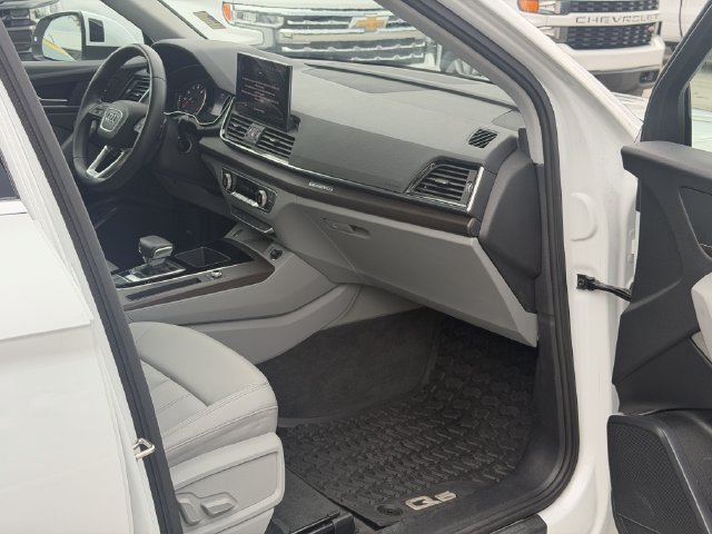 Used 2022 Audi Q5 2.0T Premium AWD/4WD image 16