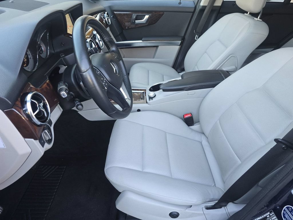Used 2013 Mercedes-Benz GLK 350 4MATIC image 8