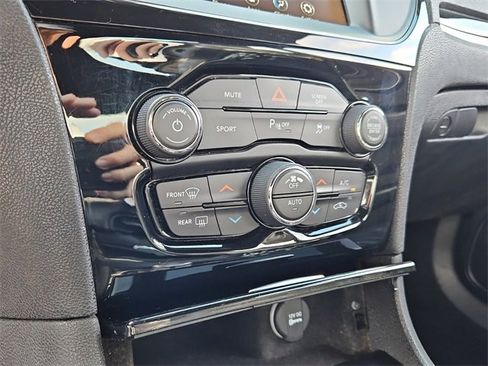 Used 2021 Chrysler 300 S image 17