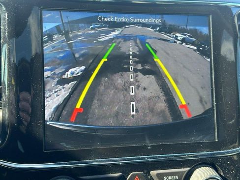 Used 2019 Jeep Grand Cherokee Limited image 25