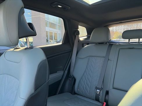 Used 2023 Kia Sportage X-Line w/ X-Line Premium Package image 6