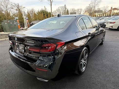 Certified 2023 BMW 530i xDrive w/ Convenience Package image 5