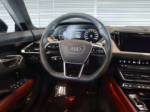 Used 2024 Audi RS e-tron GT AWD/4WD image 18