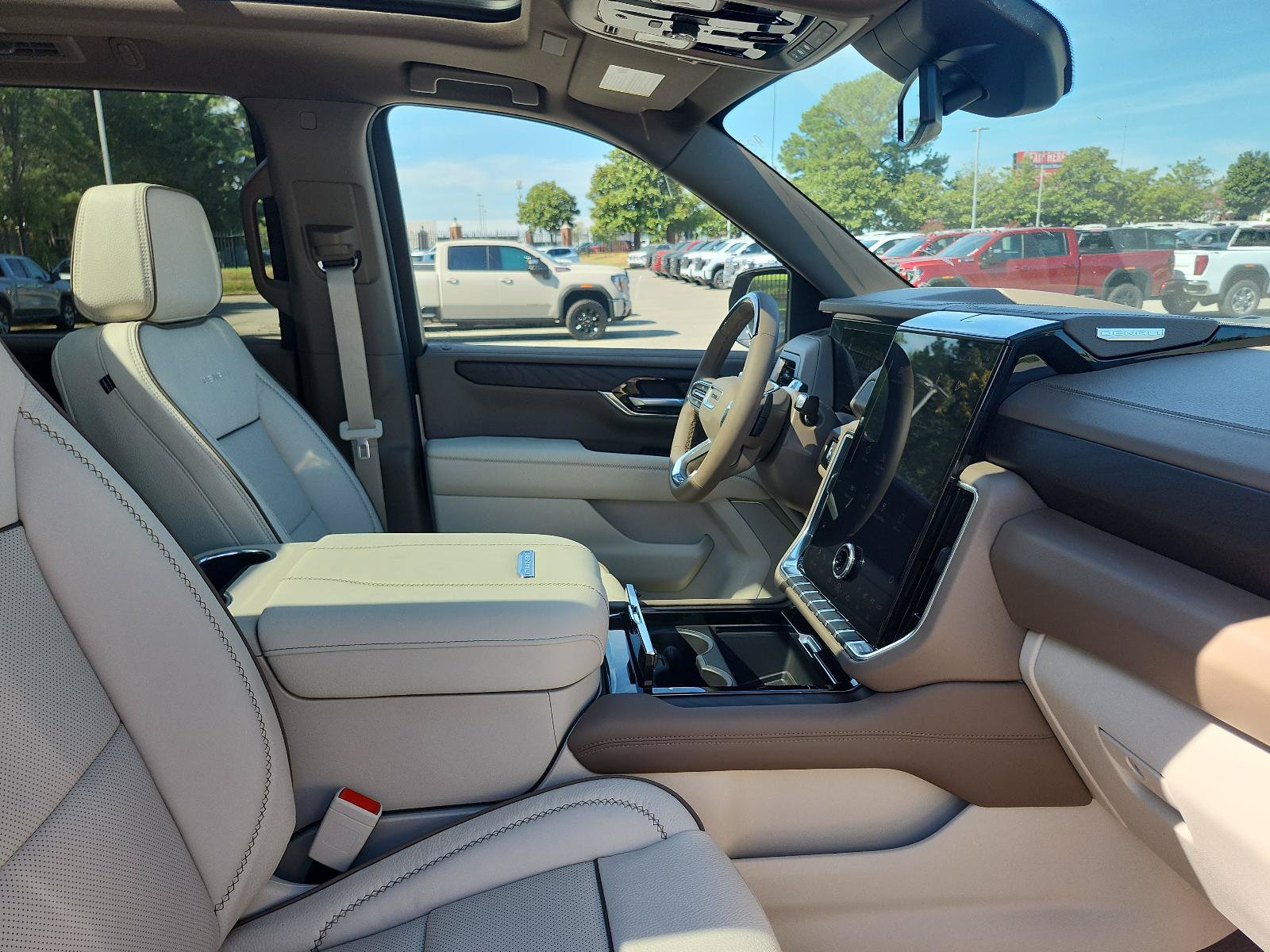 New 2027 GMC Yukon Denali w/ Sun & Power Step Package AWD/4WD image 6