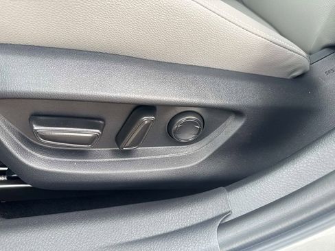 New 2026 Toyota Camry SE image 19