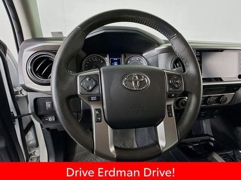 Certified 2022 Toyota Tacoma SR5 w/ Technology Package AWD/4WD image 11